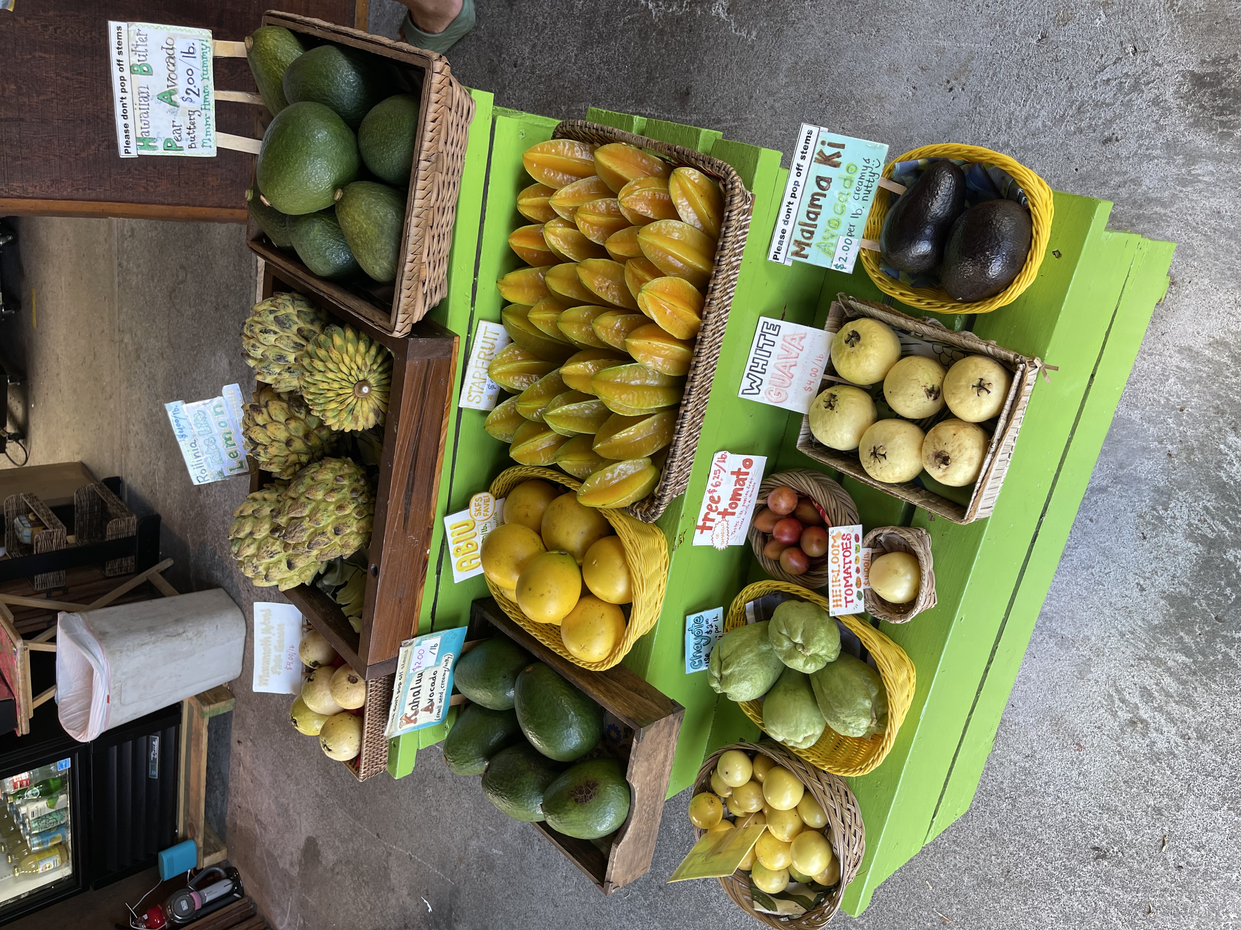 Hilo farmers market produce stand