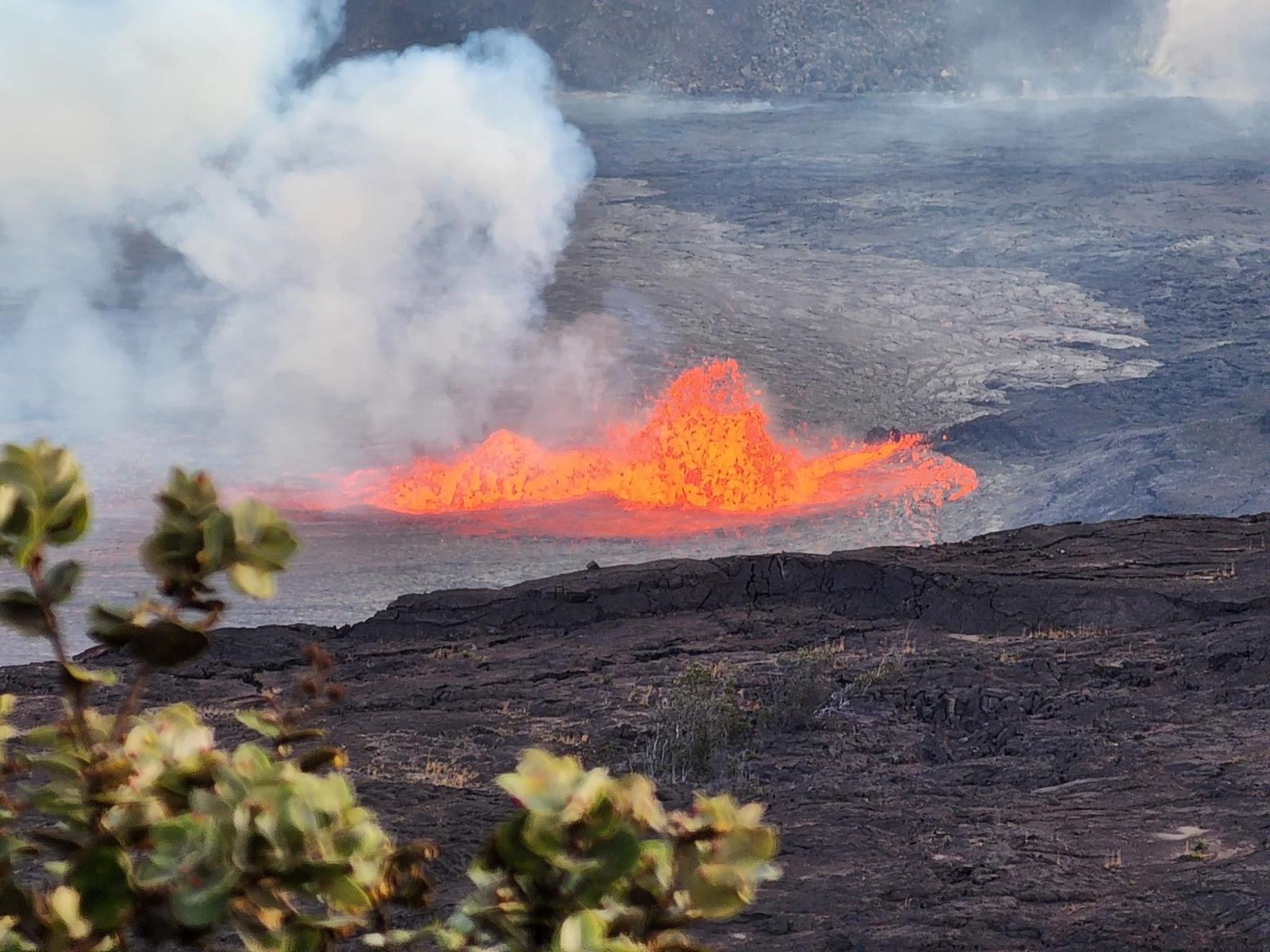 Active lava fountain on the Kīlauea caldera floor