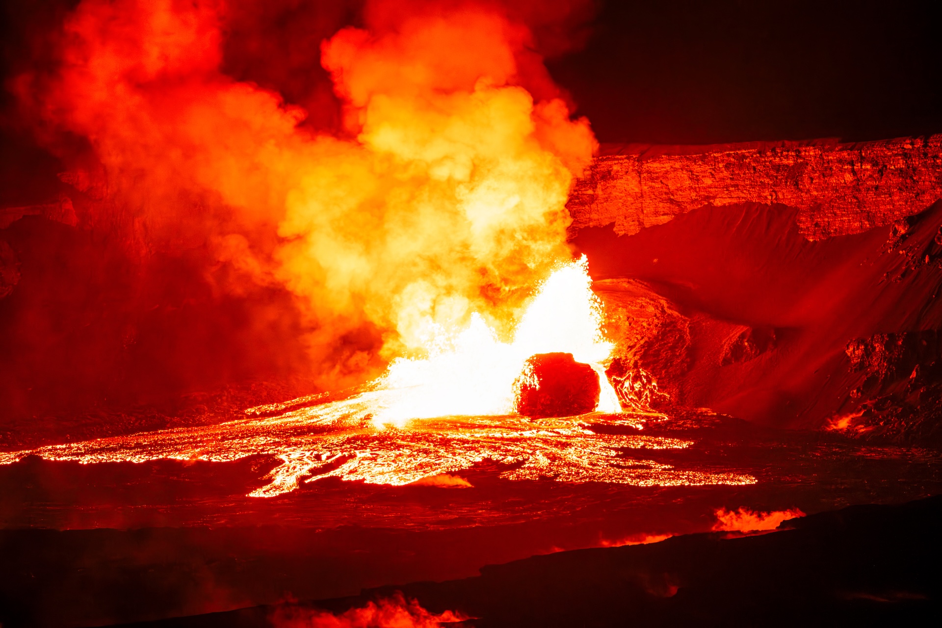 What to Wear in Hawaii Volcanoes National Park